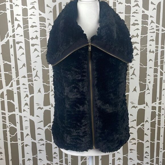 Fever NEW Faux Fur Vest S Black - Picture 1 of 8